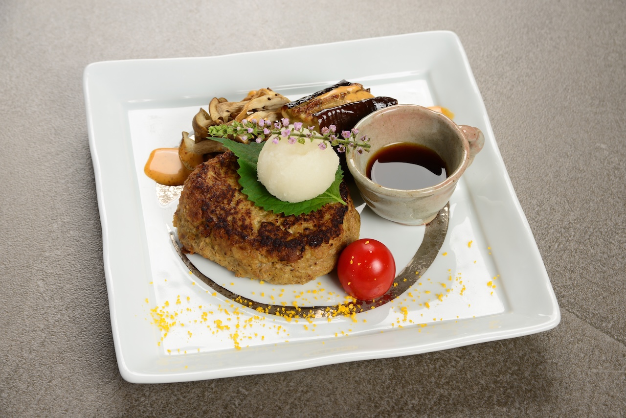 和風ハンバーグ おろしと大葉 きのこと焼き茄子