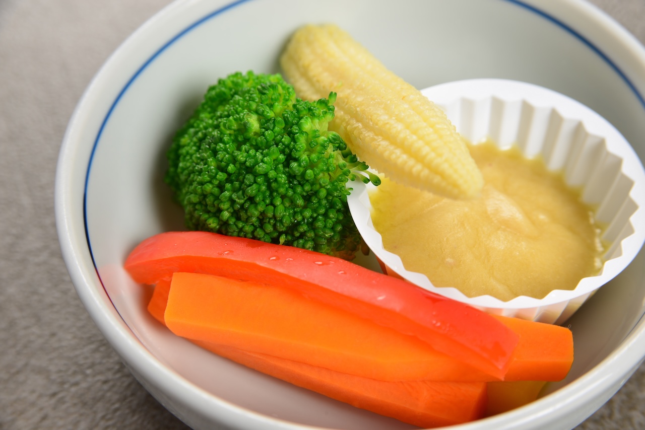 温野菜のディップ添えのアップ