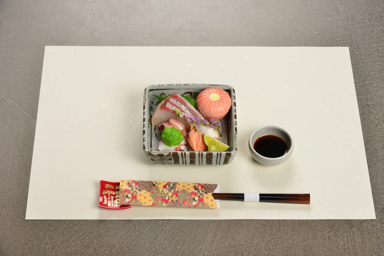 造里の膳 染付の角鉢